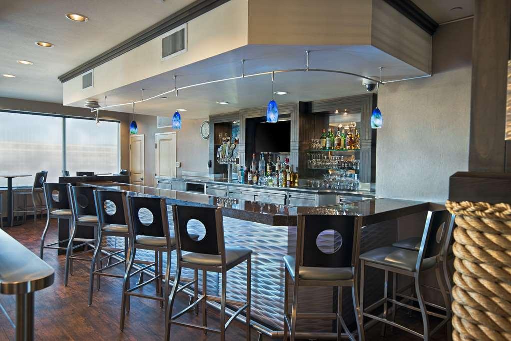Oxford Suites Silverdale Restaurante foto