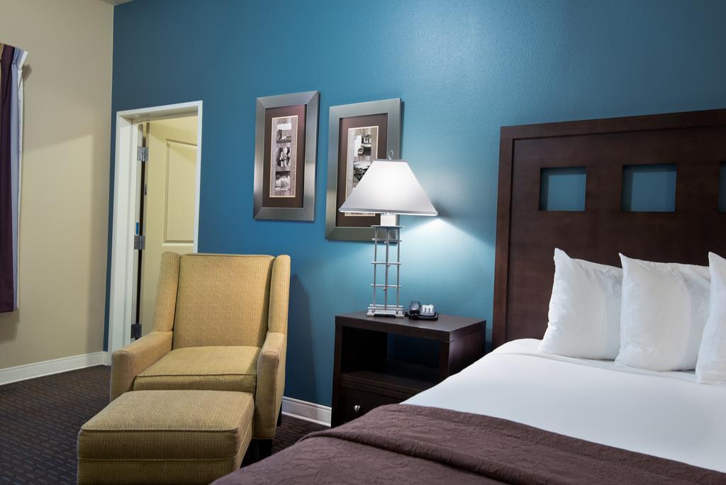 Oxford Suites Silverdale Exterior foto